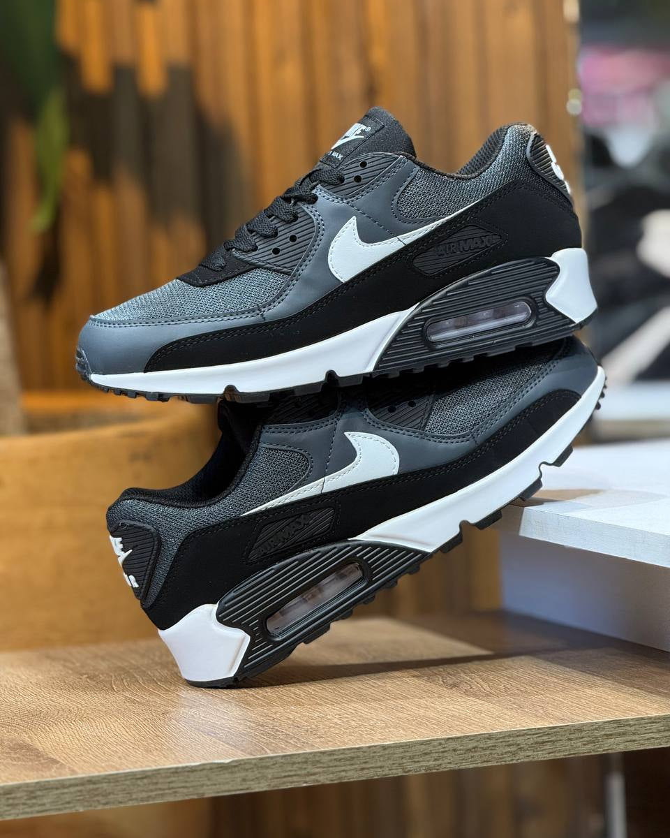 Nike Air Max 90 Essential “Black/White/Anthracite