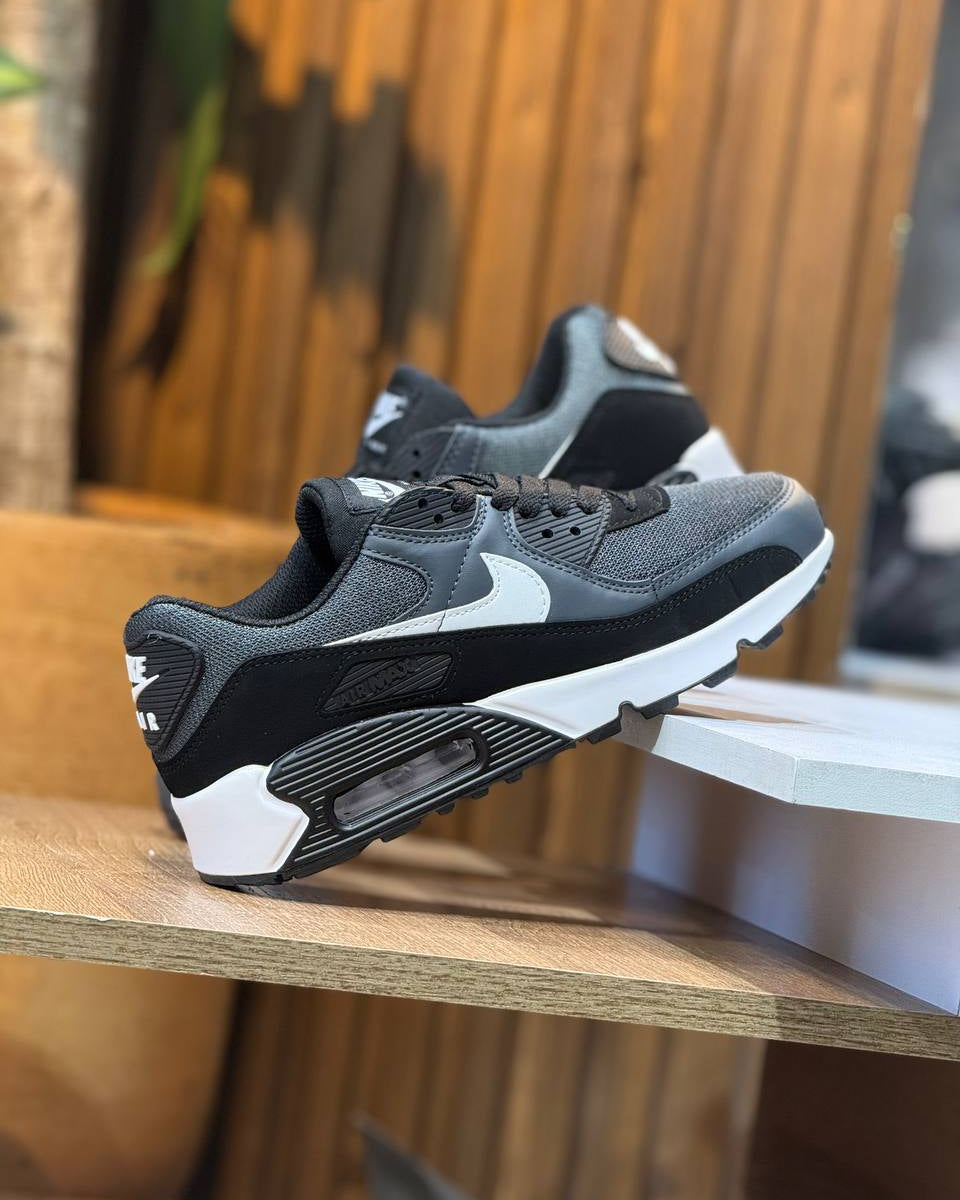 Nike Air Max 90 Essential “Black/White/Anthracite