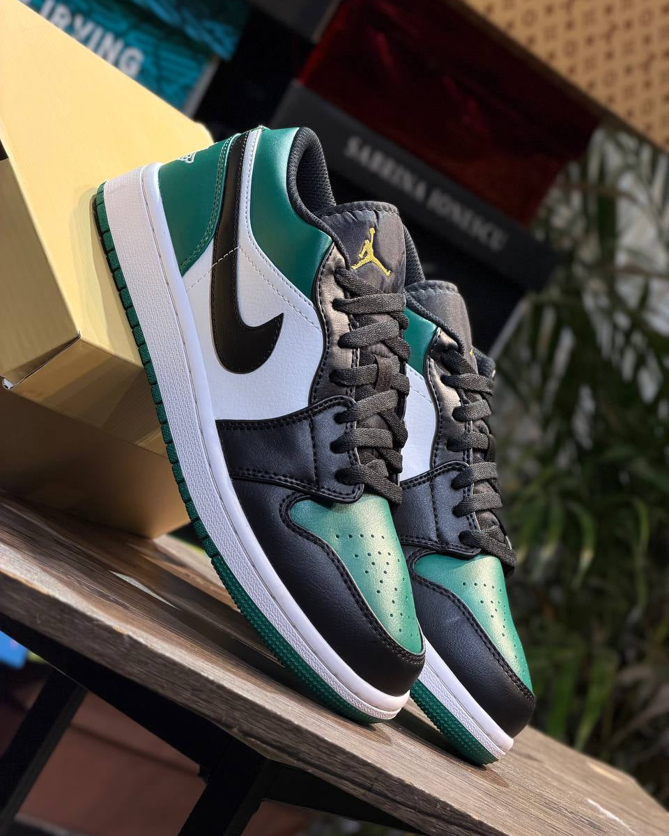 Air Jordan 1 Low “Green Toe”