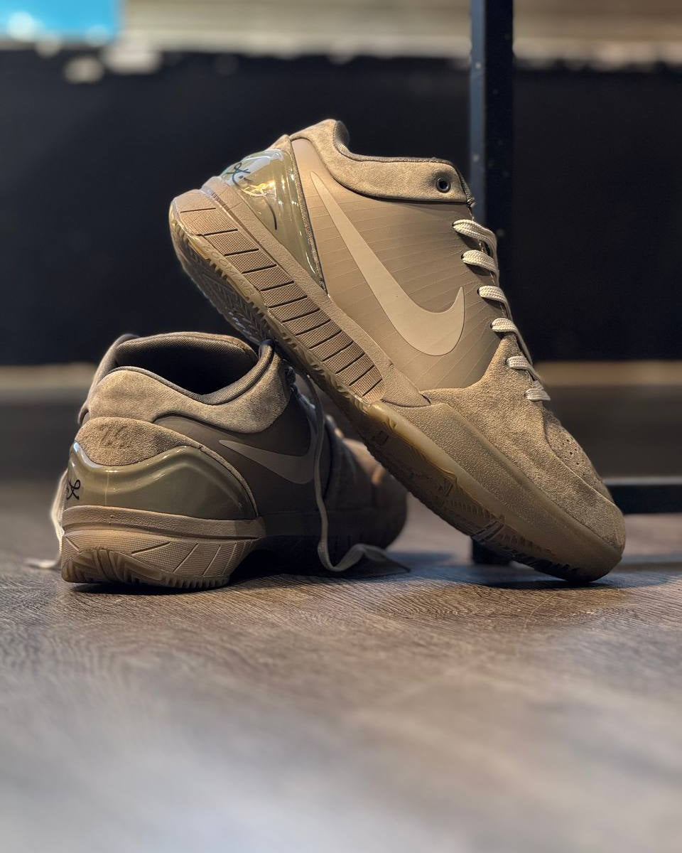 Nike Kobe Low Premium Suede – Beige / Taupe