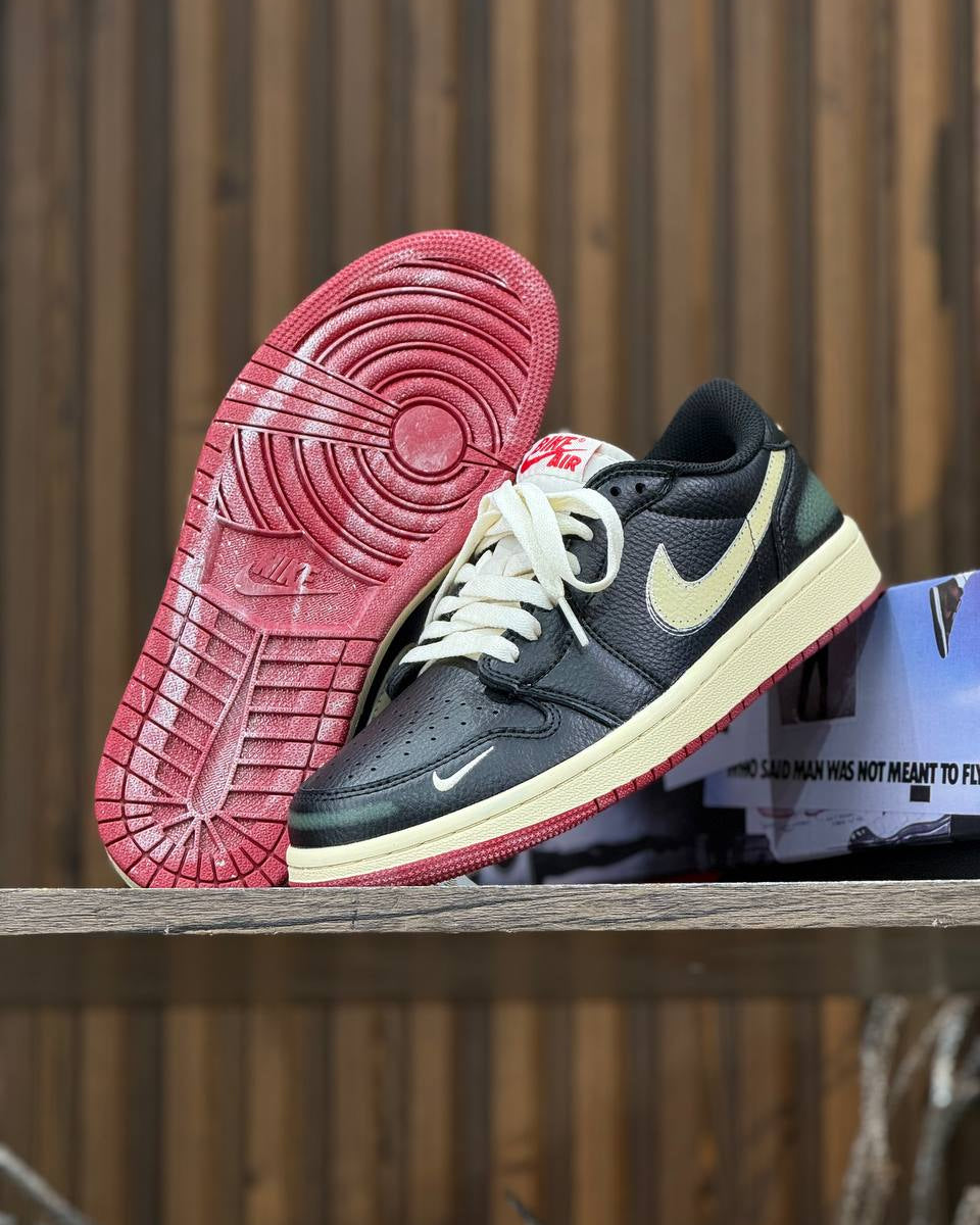 Air Jordan 1 Low OG “Black Vintage Red Sole”