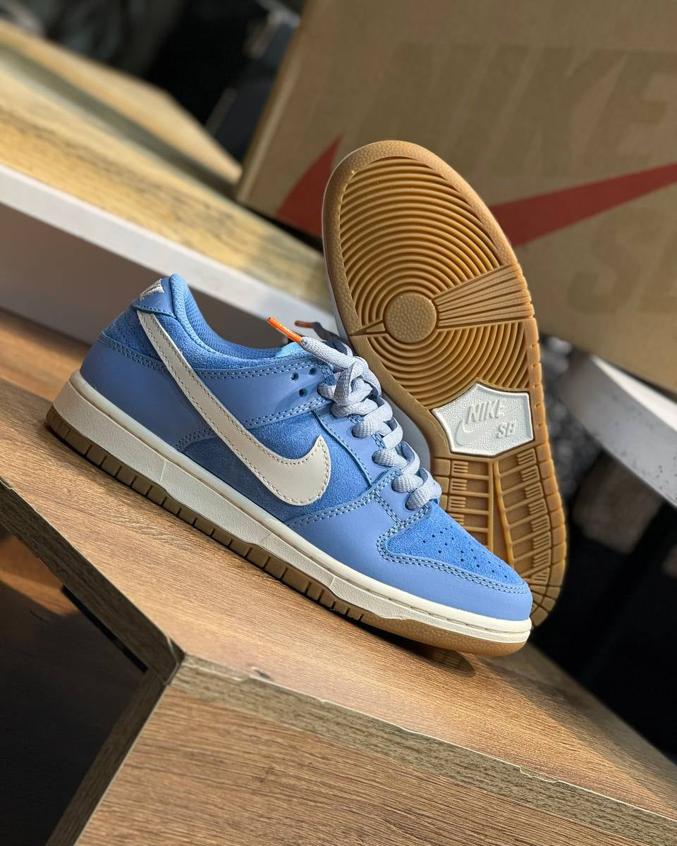 Nike SB Dunk Low “Blue Cream Gum”