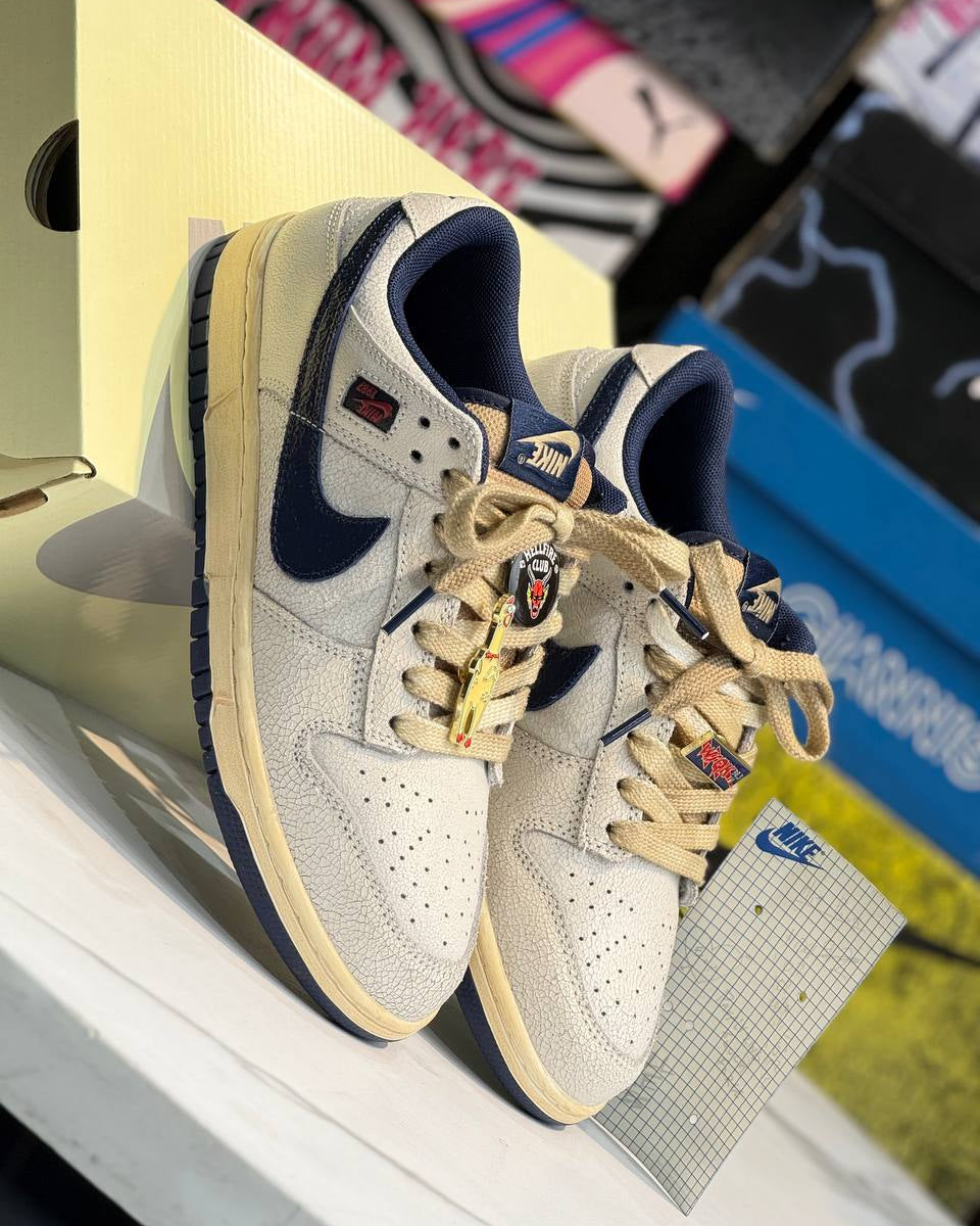 Nike SB Dunk Low “Vintage Navy Crackle”