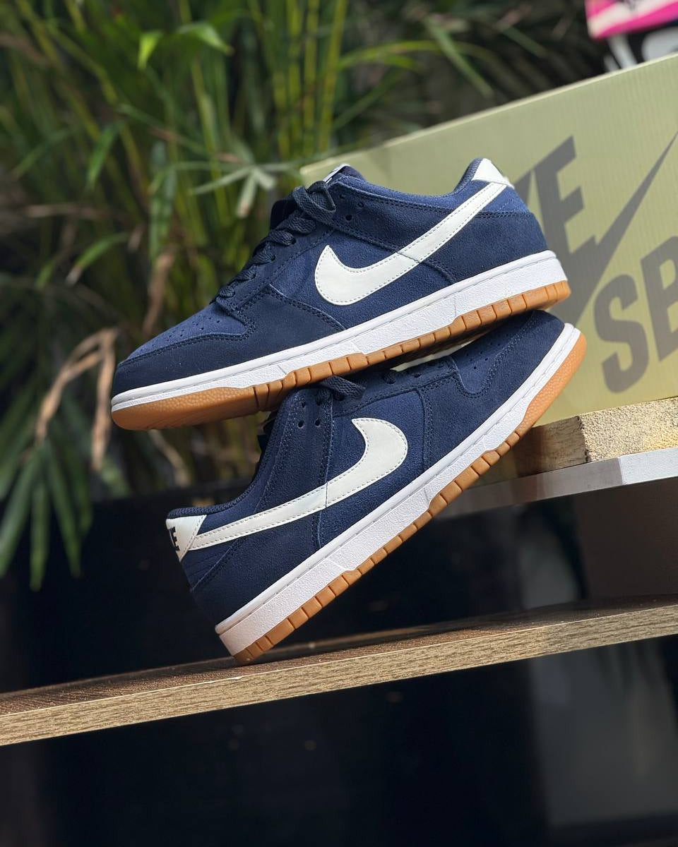 Nike SB Dunk Low “Navy Gum Classic”
