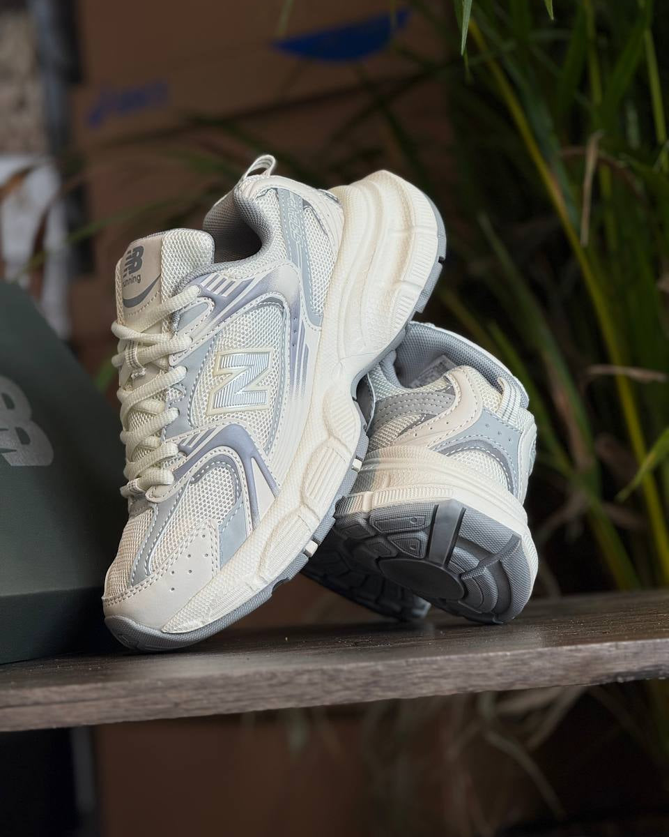 New Balance 530 v2 Beige