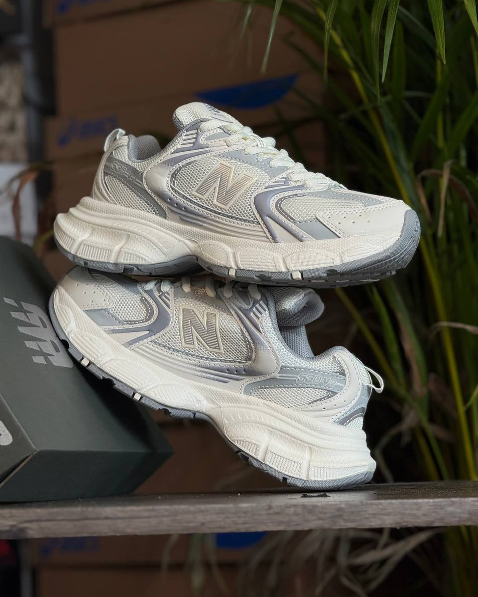 New Balance 530 v2 Beige