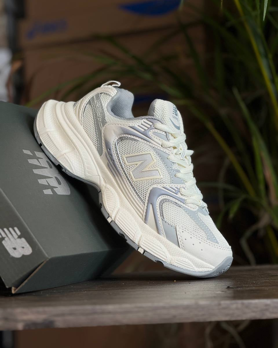 New Balance 530 v2 Beige