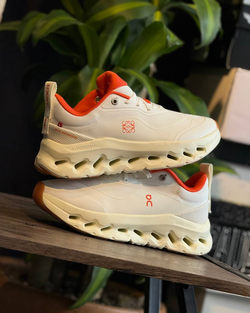 On Running x LOEWE Cloudtilt – Cream Orange