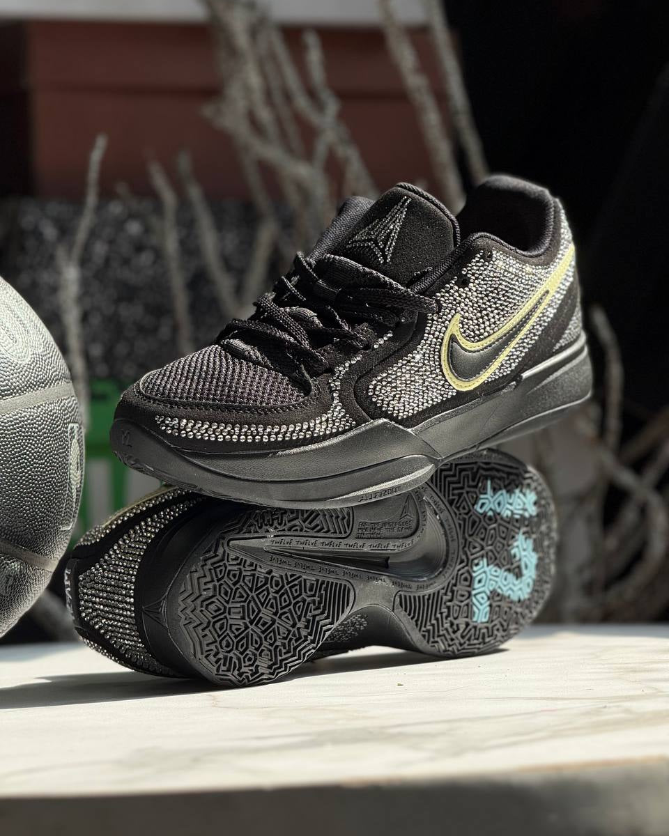 NIKE BLACK CRYSTAL
