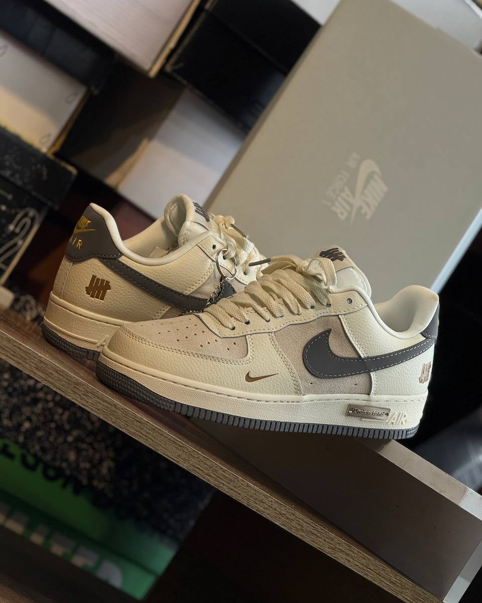 Nike Air Force 1 x UNDEFEATED – Beige / Grey
