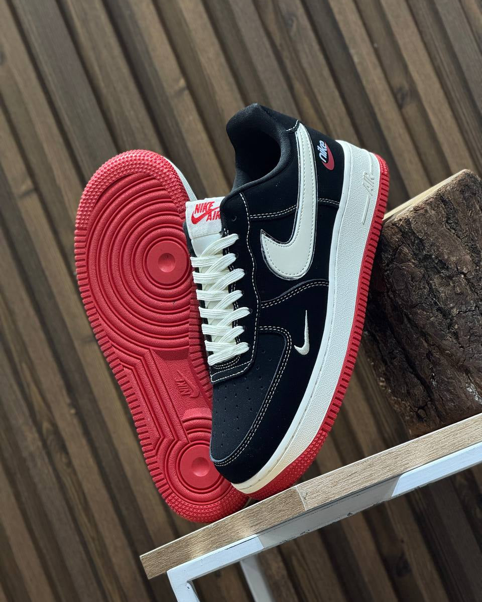 Nike Air Force 1 Low Black / White / Red