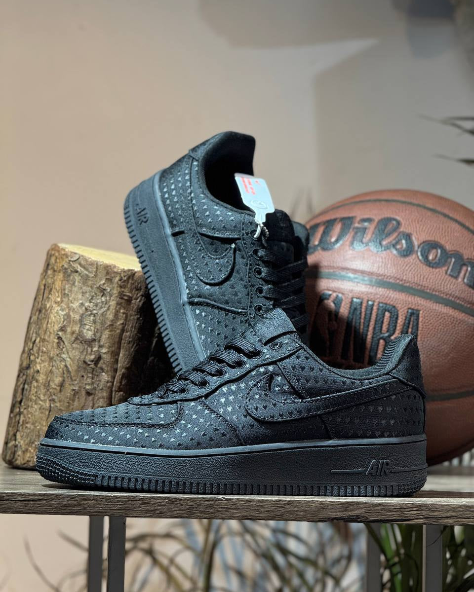 Nike Air Force 1 '07 SE Valentine's Day Black