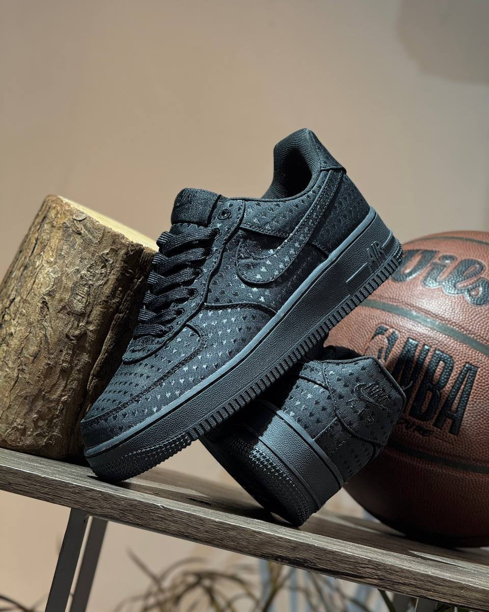 Nike Air Force 1 '07 SE Valentine's Day Black