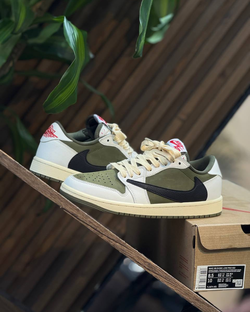 Nike SB Dunk Low “Olive Shadow”