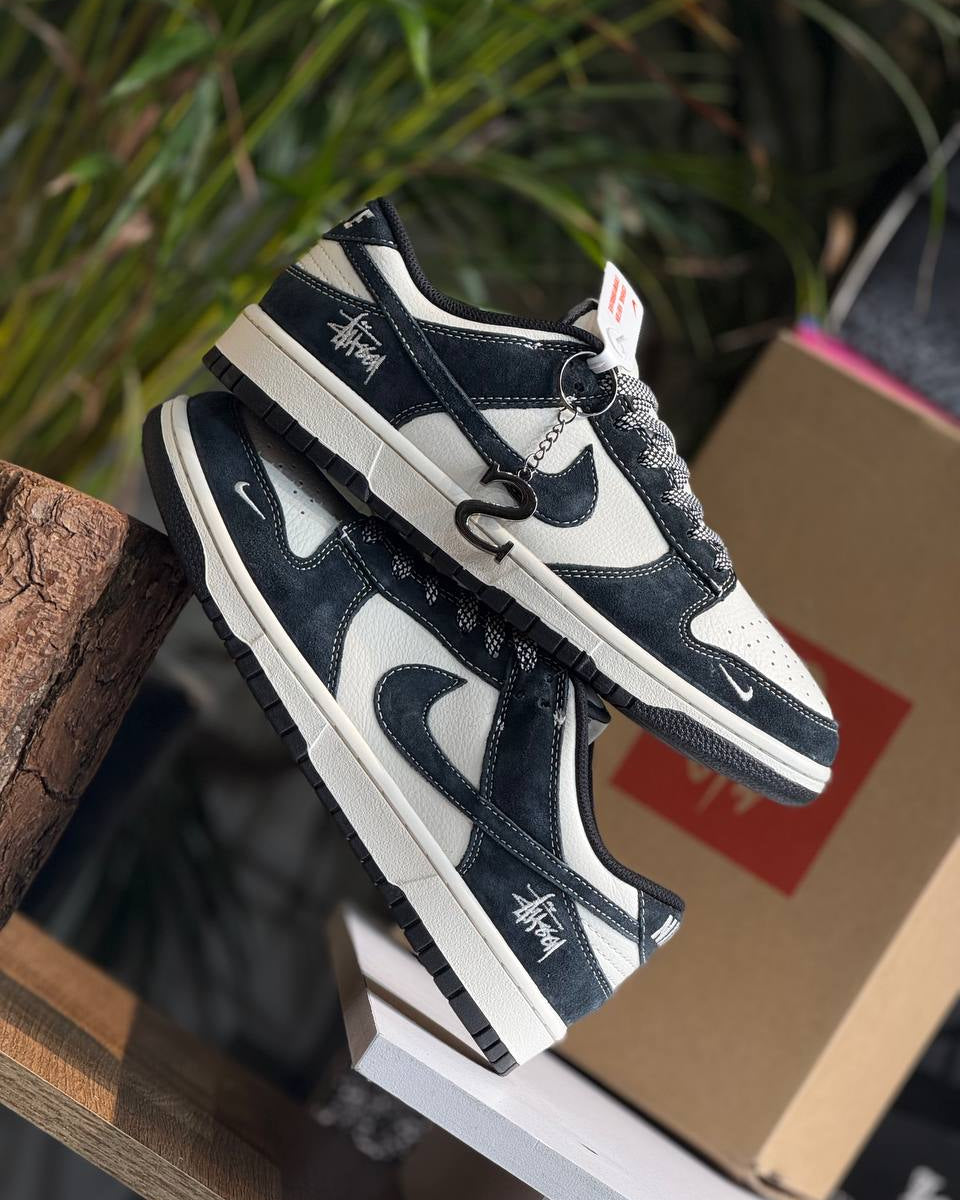 Nike SB Dunk Low “Stussy Shadow Hook”