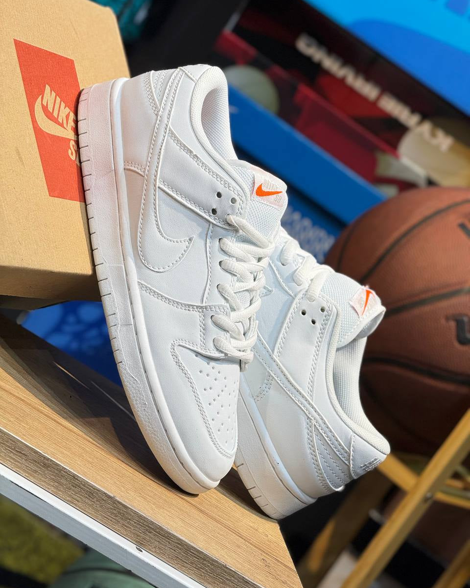 Nike SB Dunk Low Pro Triple White