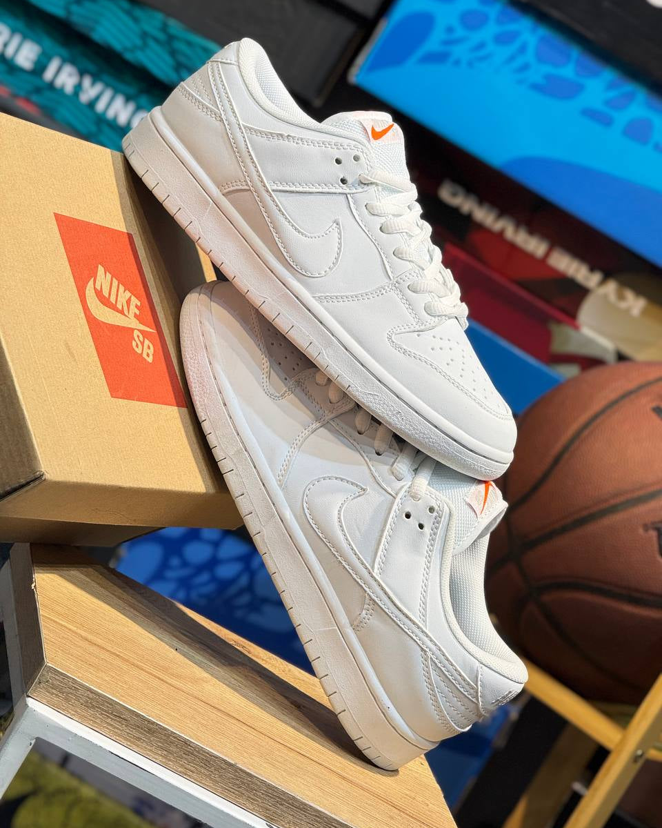 Nike SB Dunk Low Pro Triple White