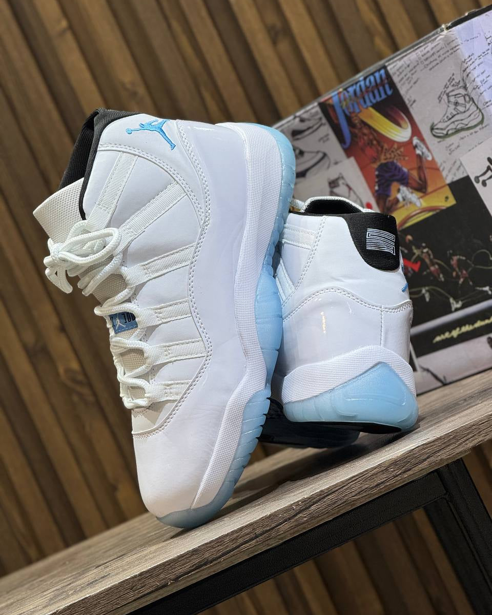 Air Jordan 11 Retro Legend Blue