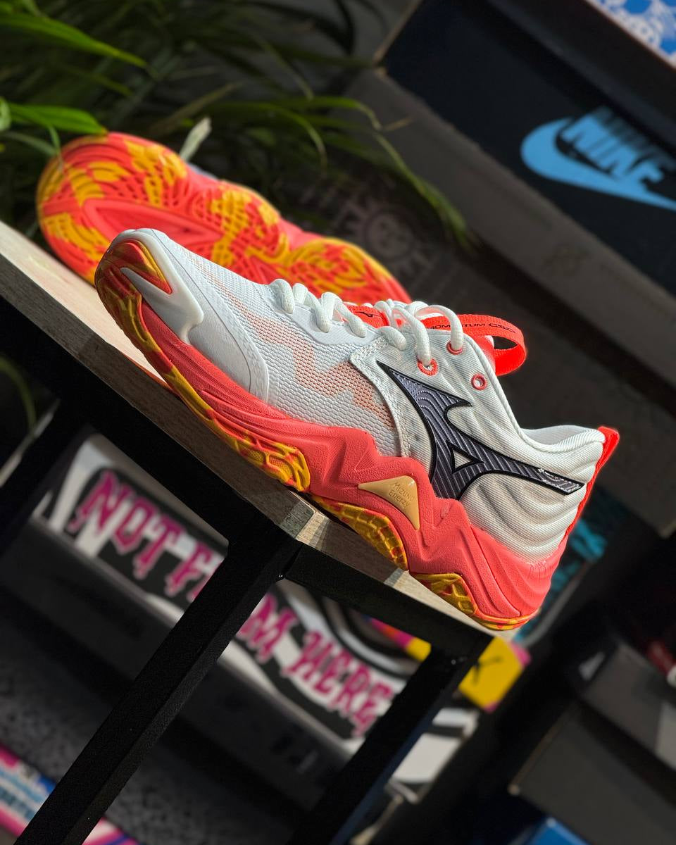 Mizuno Wave Momentum 4 Elite White / Coral / Yellow