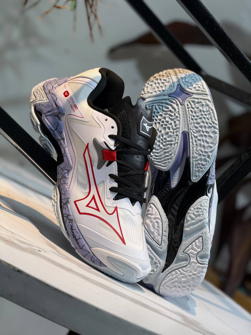 Mizuno Wave Momentum