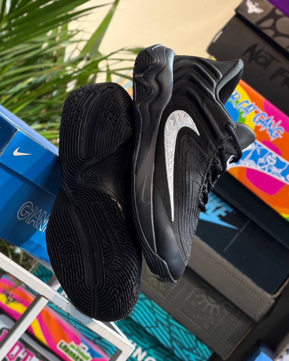 Nike Giannis Immortality 4 “Black/White”