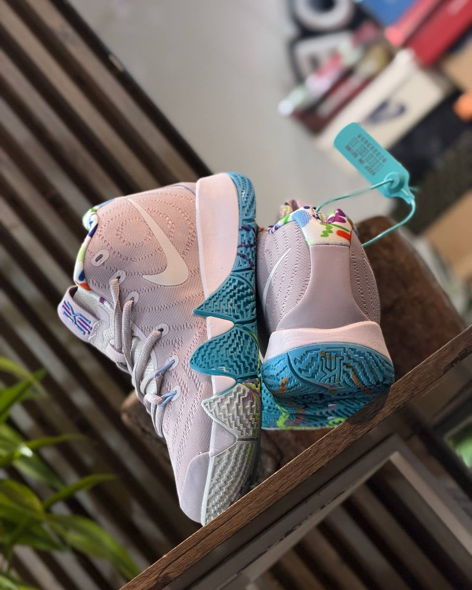 Nike Kyrie 4 “90s”