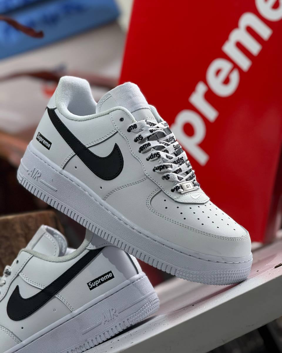 Nike Air Force 1 Low x Supreme – White / Black