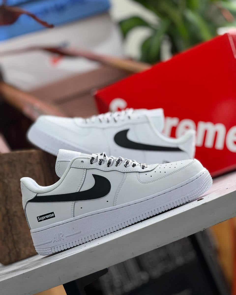 Nike Air Force 1 Low x Supreme – White / Black