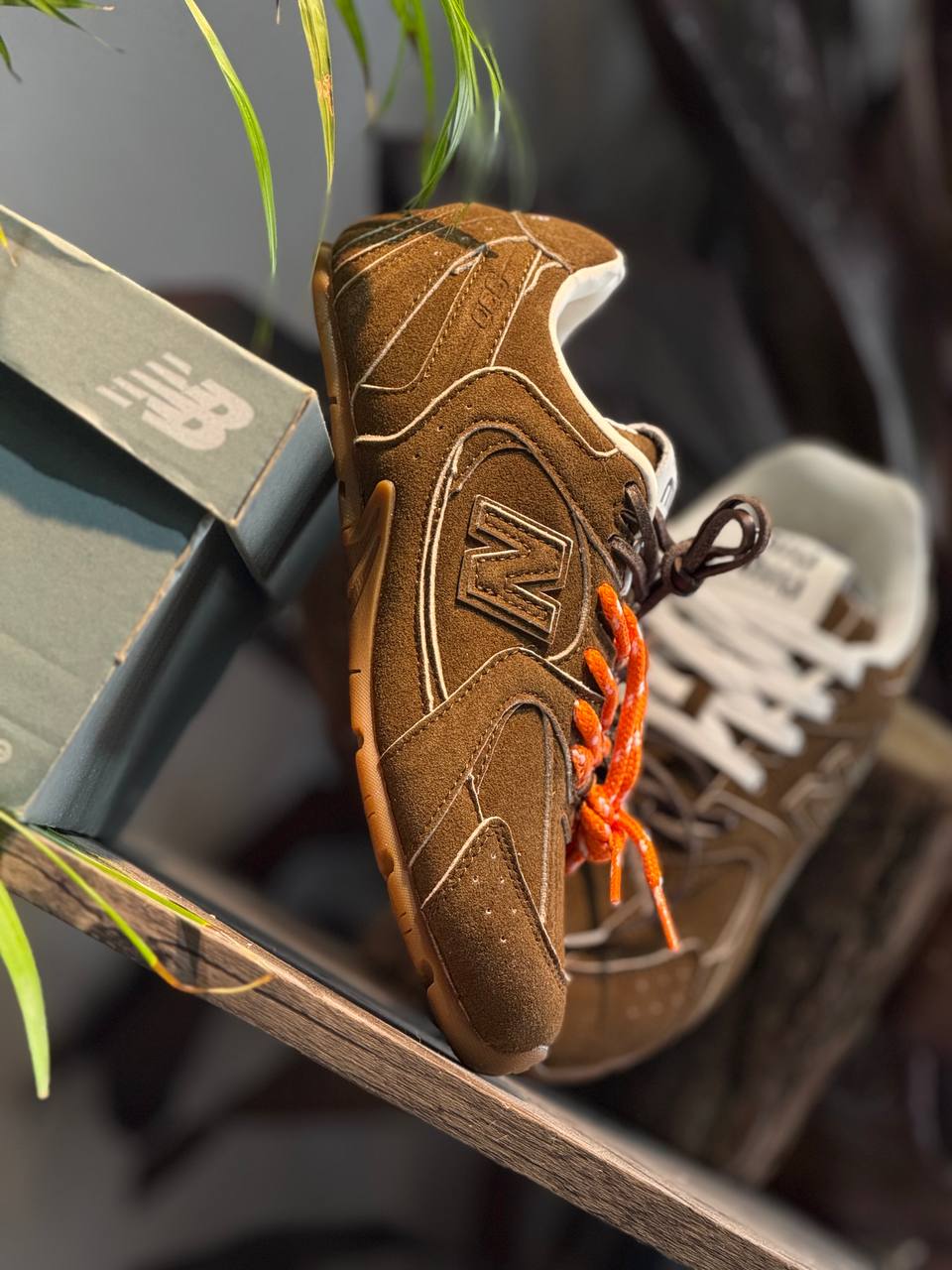 New Balance 580 – Brown Suede / Gum Sole