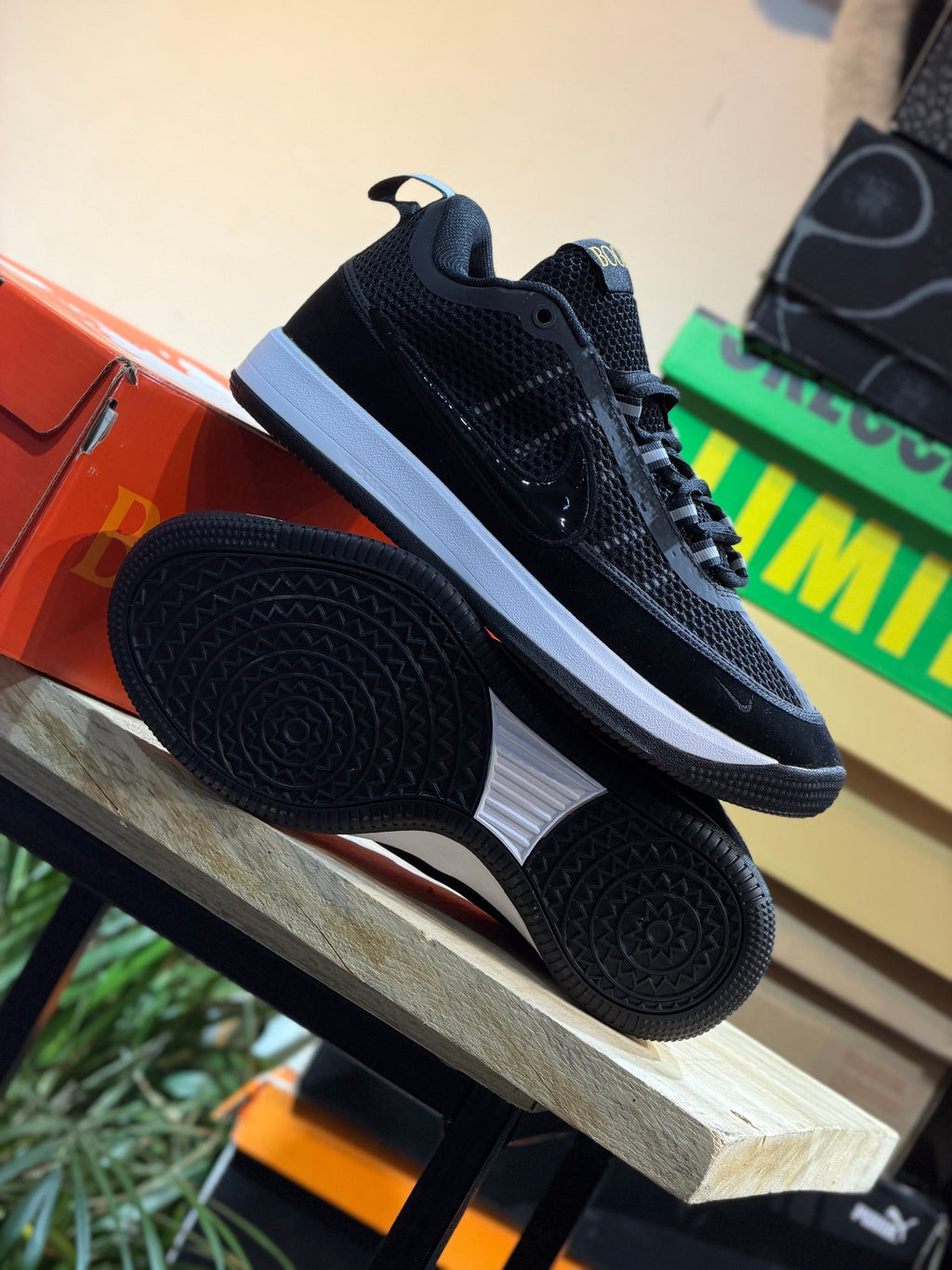 Nike Book 2 Spiridon "Black/White"