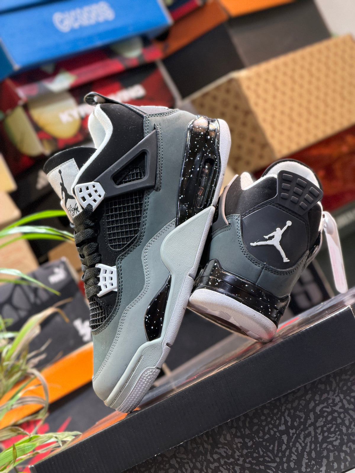 Air Jordan 4 Retro "Fear"