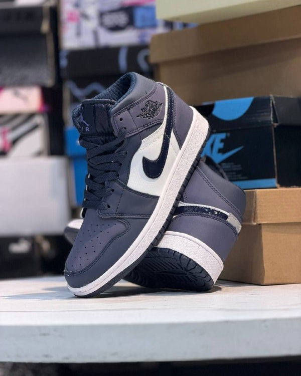 Air Jordan 1 Mid Sanded Purple