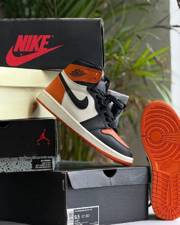 Air Jordan 1 Mid Black Orange