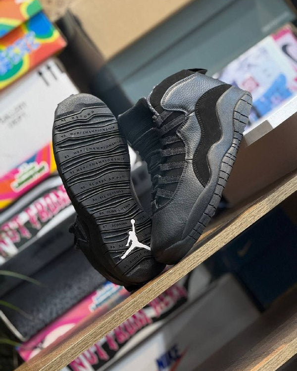 Air Jordan 10 Retro OVO “Drake”