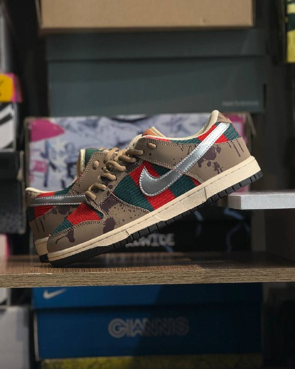 Nike SB Dunk Low “Freddy Krueger”