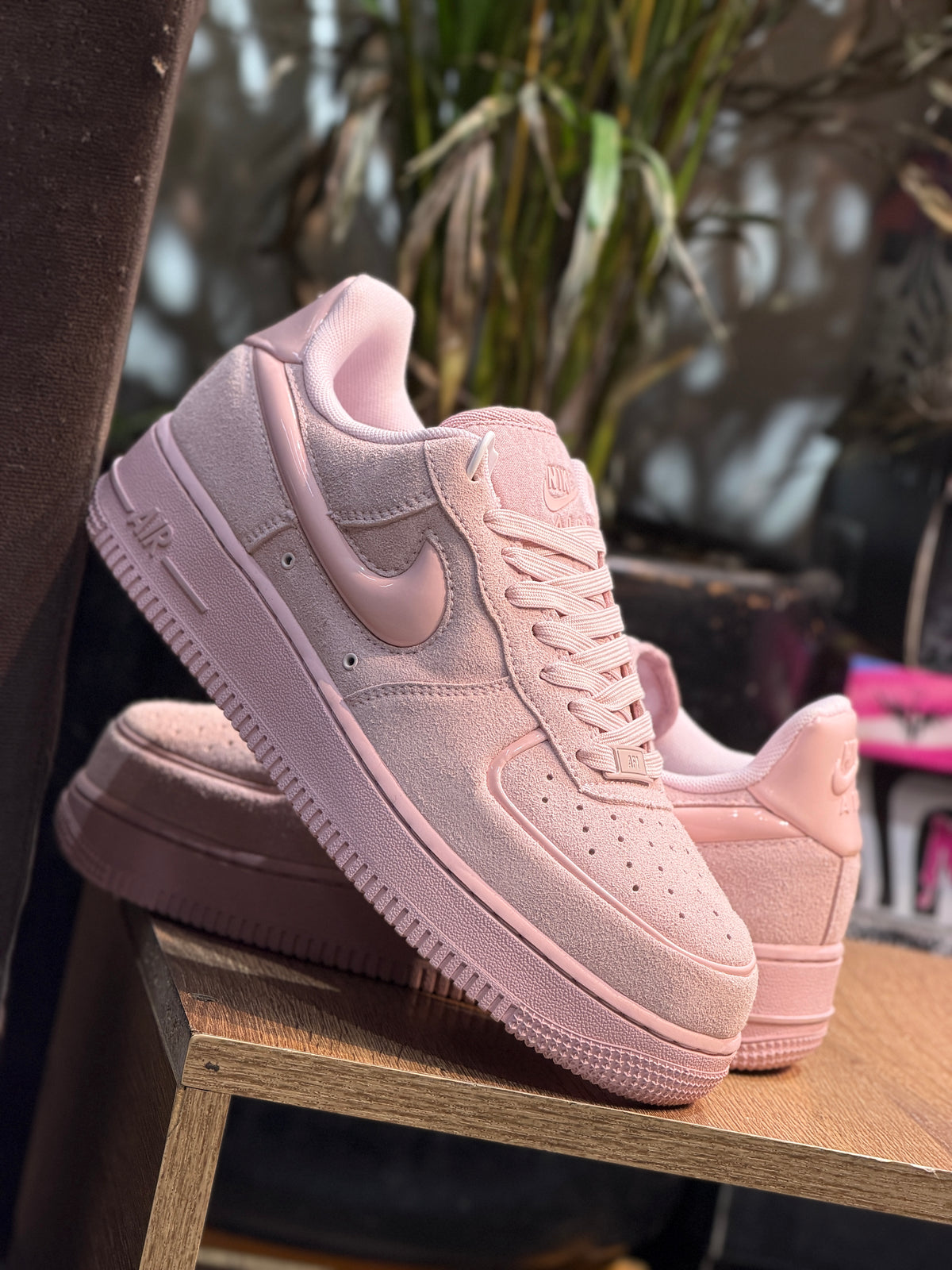 Nike Air Force 1 '07 "Rosa Monocromático"