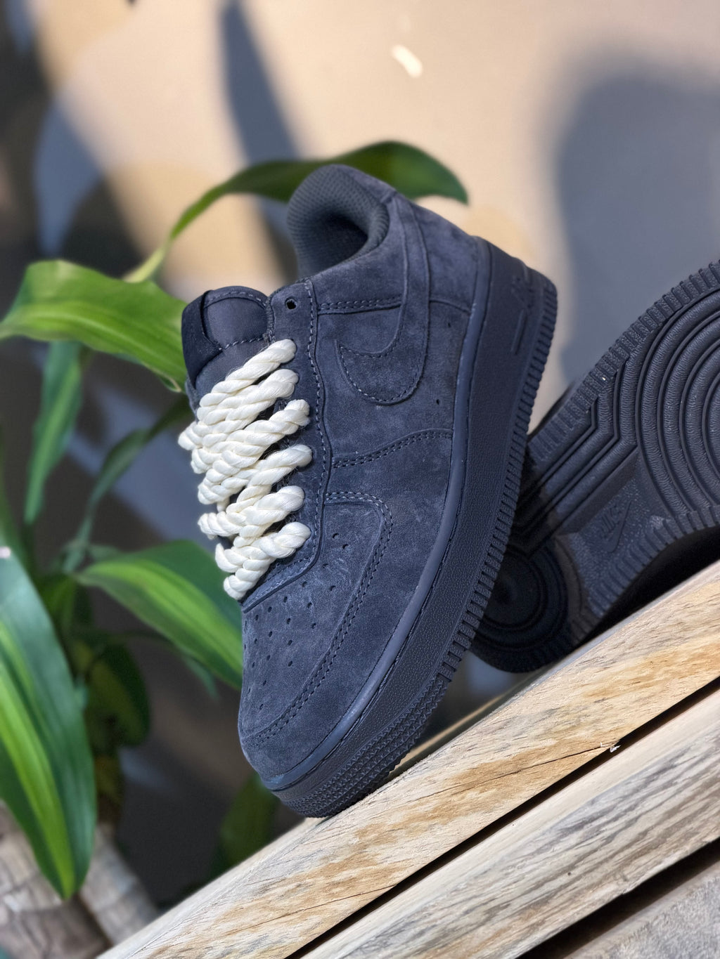 Nike Air Force 1 Low Ante "Gris Oscuro"