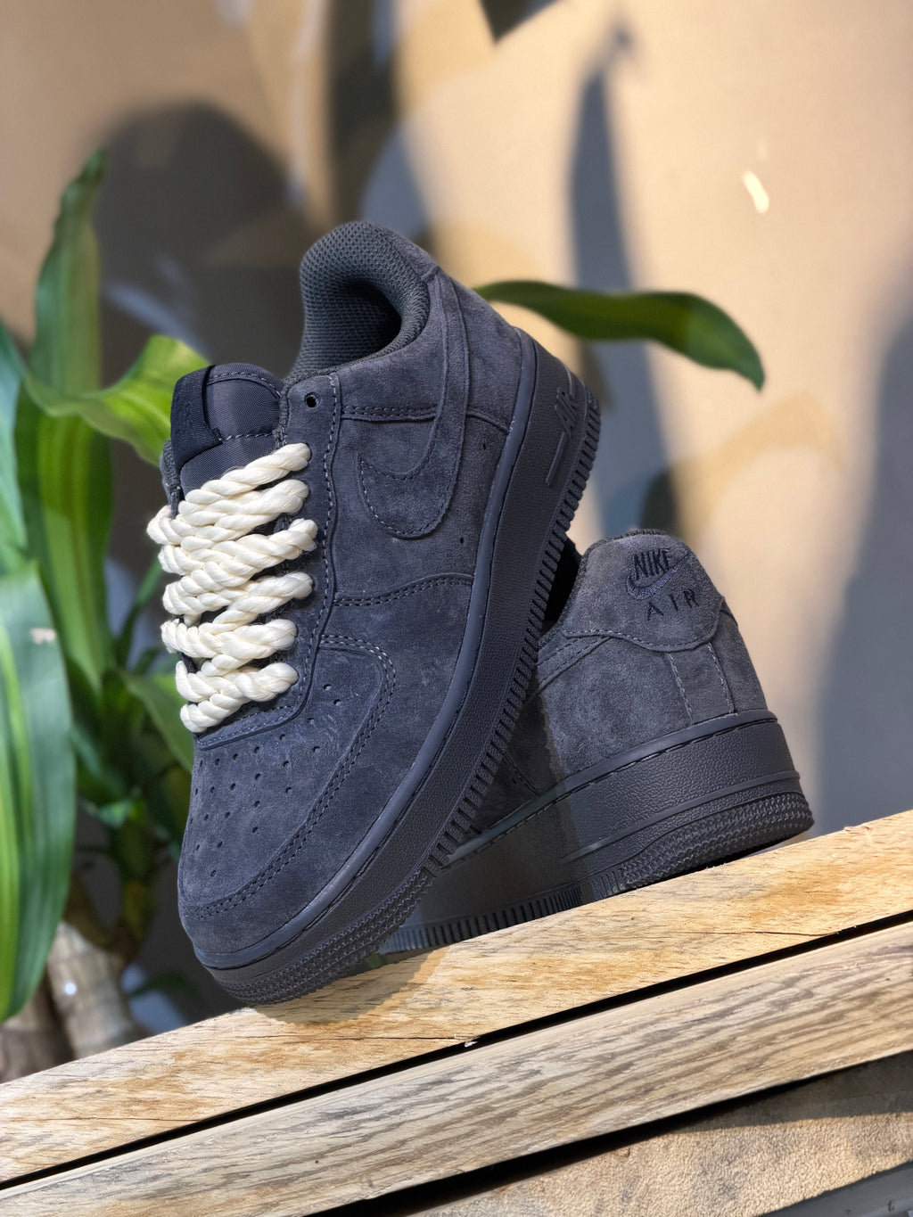 Nike Air Force 1 Low Ante "Gris Oscuro"