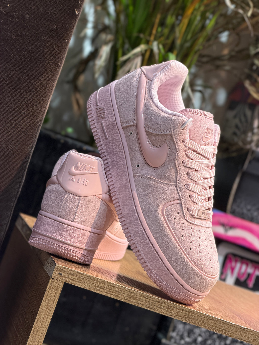 Nike Air Force 1 '07 "Rosa Monocromático"