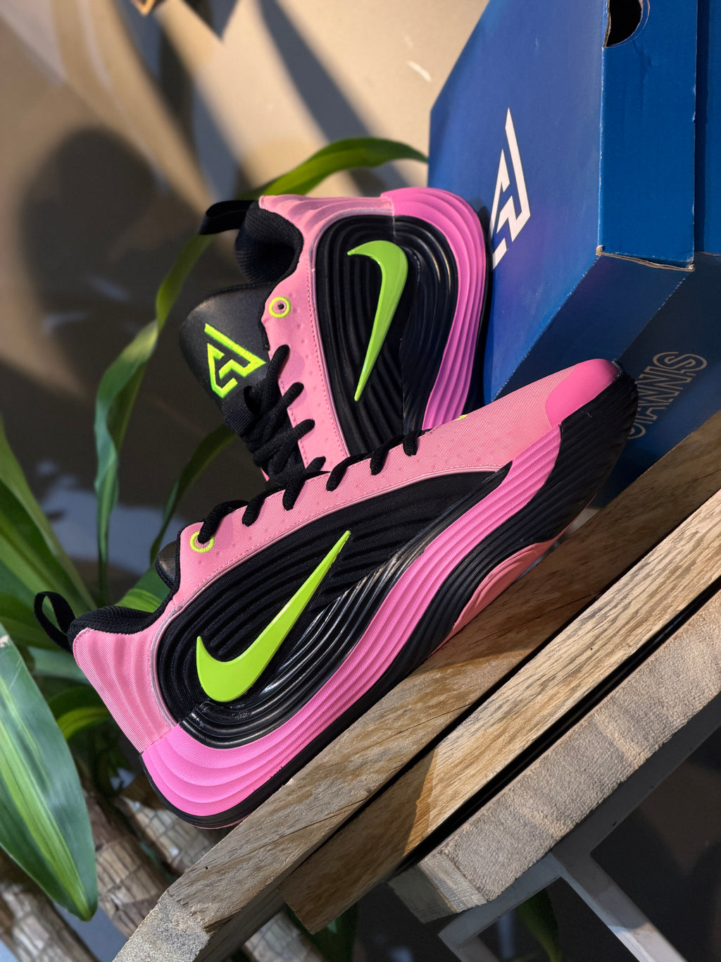 Nike Giannis Immortality 5 "Hyper Pink/Volt"