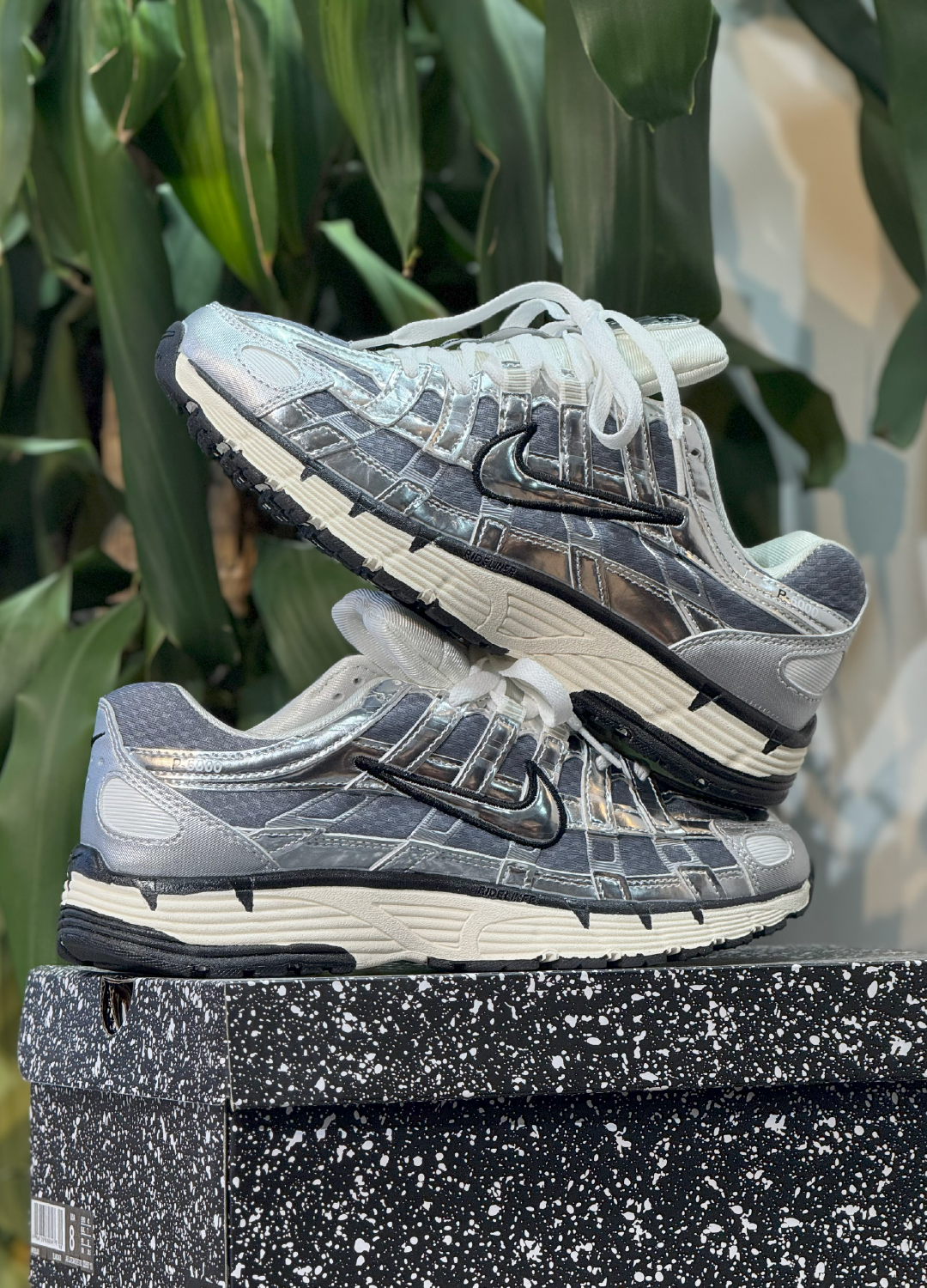 Nike P-6000 Plateada