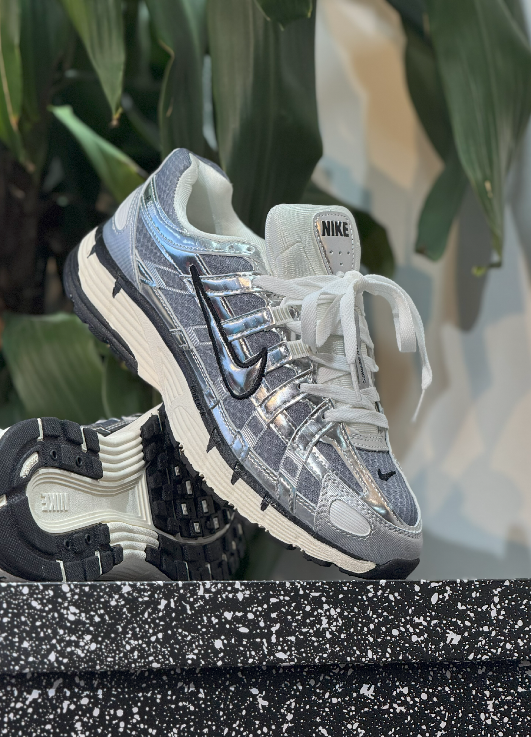 Nike P-6000 Plateada