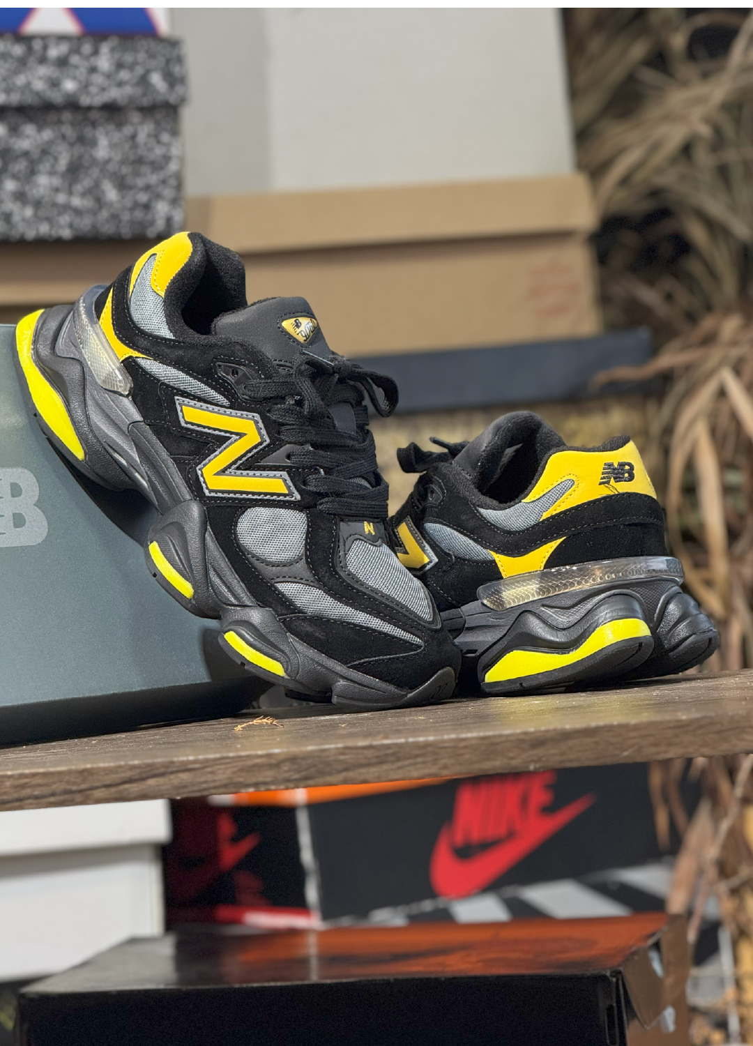 New Balance 9060 Black Yellow