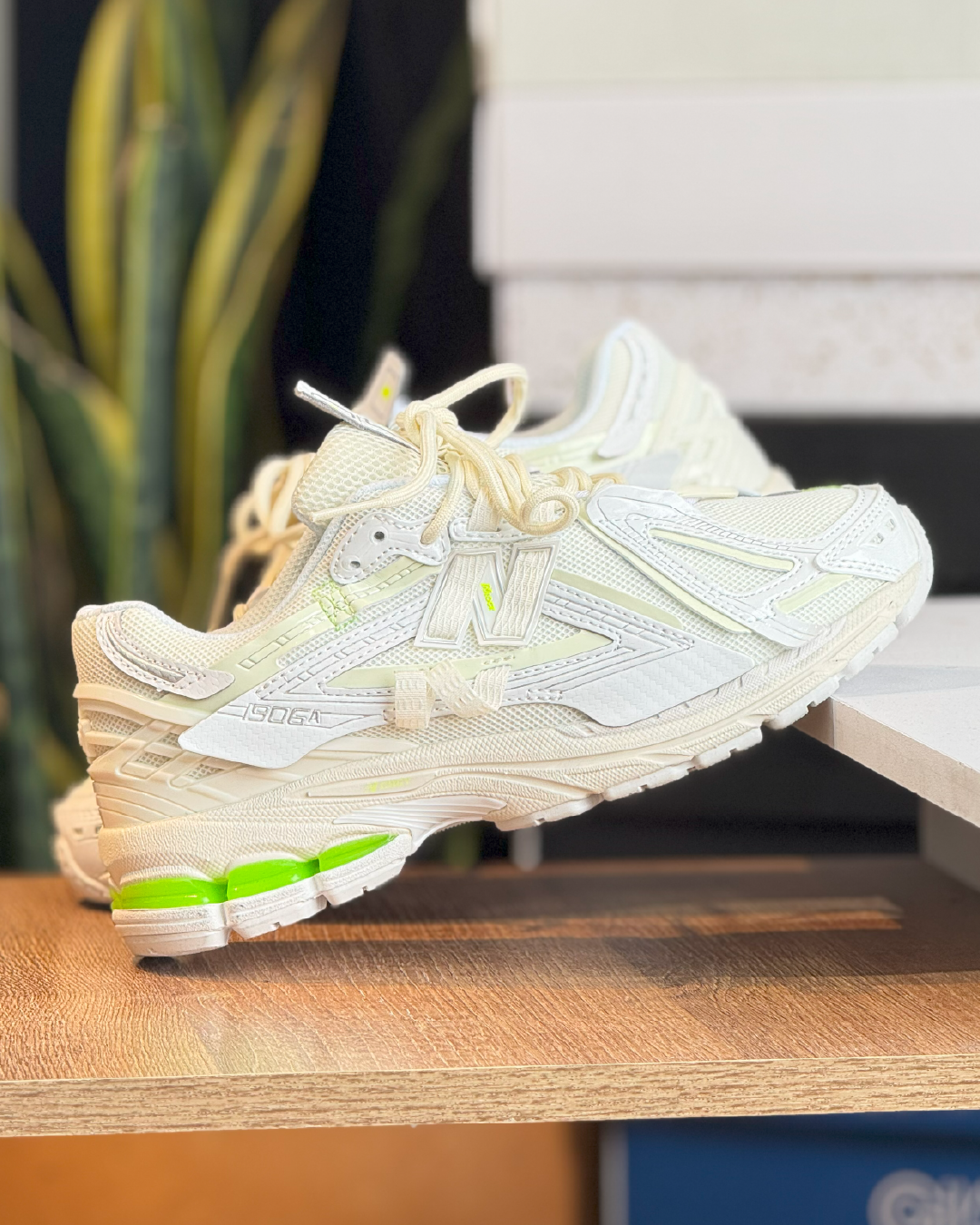 New Balance 1906 Beige