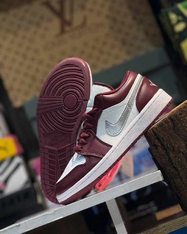 Air Jordan 1 Low Bordeaux Grey