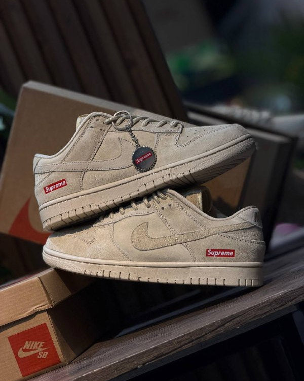 Nike SB Dunk Low x Supreme Beige
