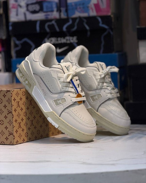 Louis Vuitton Trainer Low White Cream