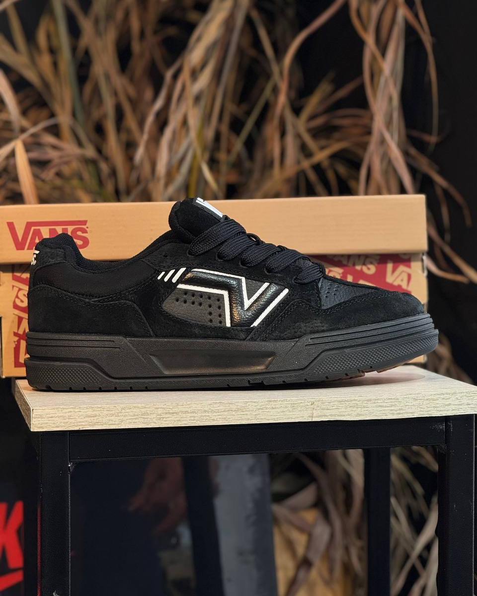 Vans Low Knu Skool Black Reflective